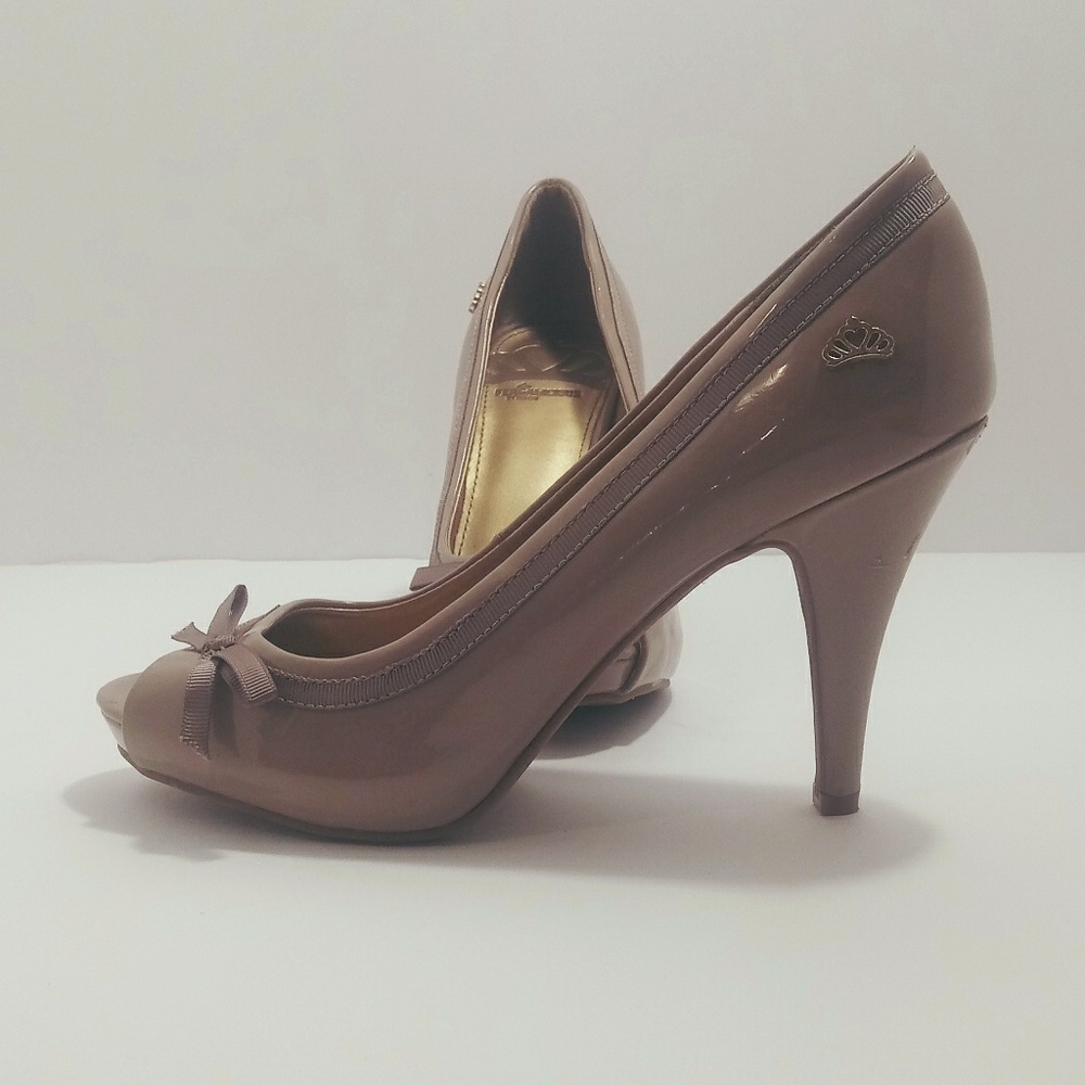 Tan Fergalicious by Fergie heels size 7